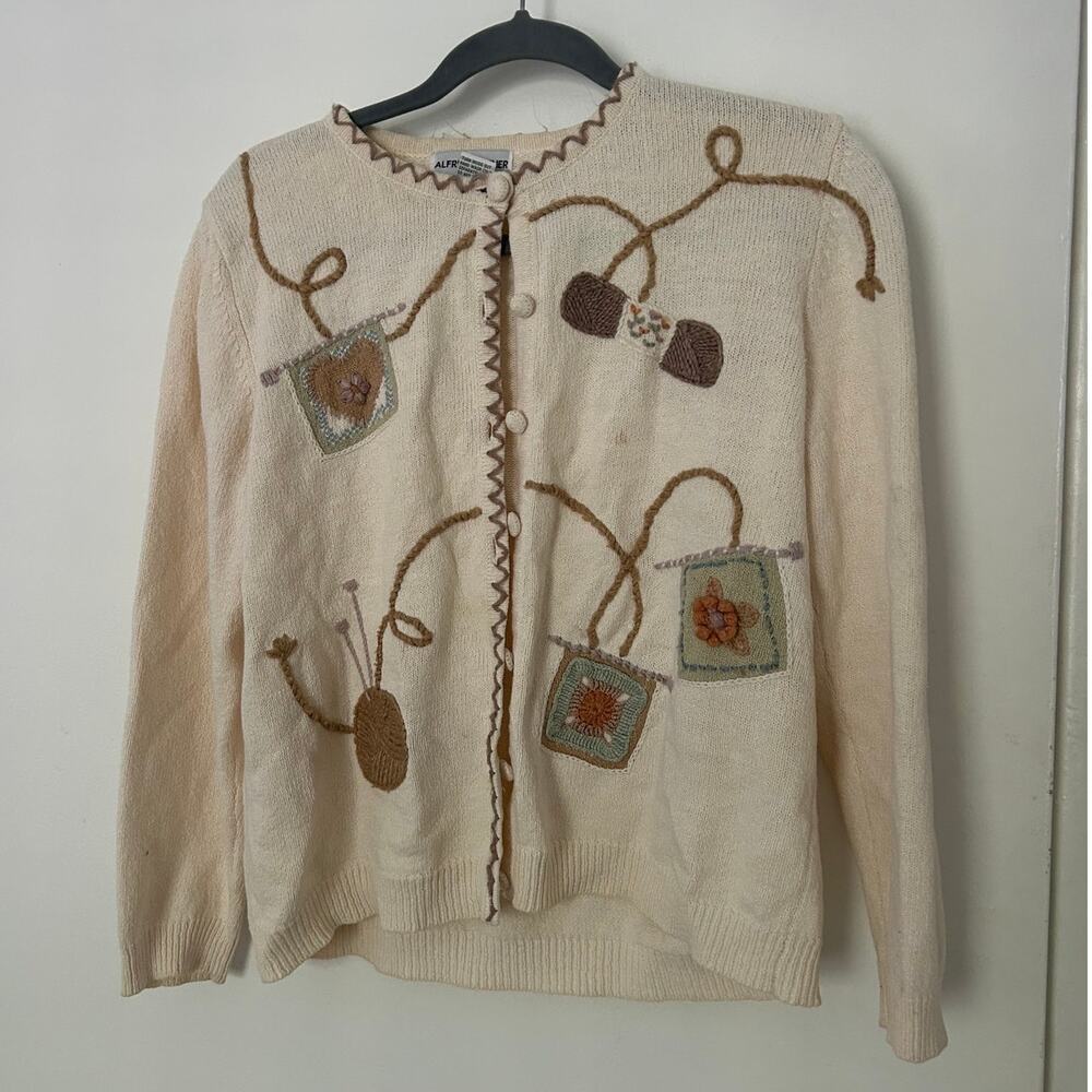 Alfred Dunner Vintage Cream Cardigan Knitting Theme Novelty Sweater Granny Core